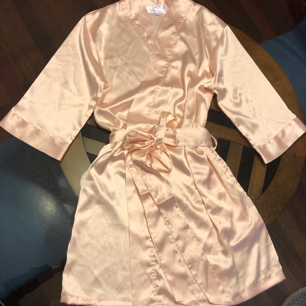 Sandy Waters satin robe